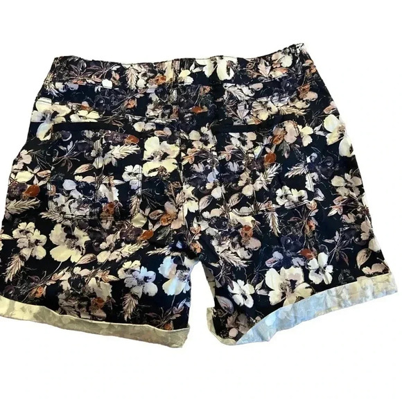Women’s Gloria Vanderbilt Patterned Shorts Size 14 - Picture 4 of 5